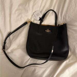 COACH THEA SMALL TOT IN BLACK